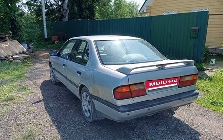Nissan Primera II рестайлинг, 1991 год, 245 000 рублей, 3 фотография