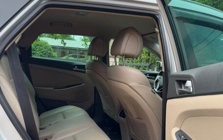 Hyundai Tucson III, 2016 год, 1 850 000 рублей, 8 фотография