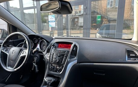 Opel Astra J, 2011 год, 830 000 рублей, 18 фотография
