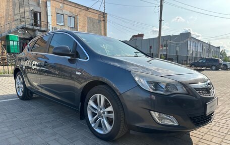 Opel Astra J, 2011 год, 830 000 рублей, 27 фотография