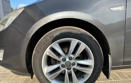 Opel Astra J, 2011 год, 830 000 рублей, 28 фотография