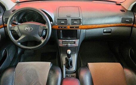 Toyota Avensis III рестайлинг, 2006 год, 599 000 рублей, 9 фотография