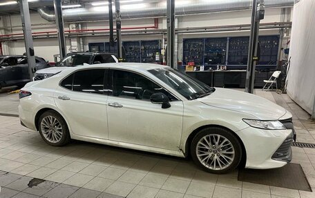Toyota Camry, 2018 год, 2 899 000 рублей, 5 фотография