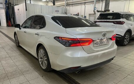 Toyota Camry, 2018 год, 2 899 000 рублей, 8 фотография