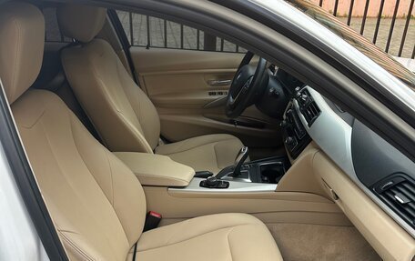 BMW 3 серия, 2015 год, 2 400 000 рублей, 11 фотография