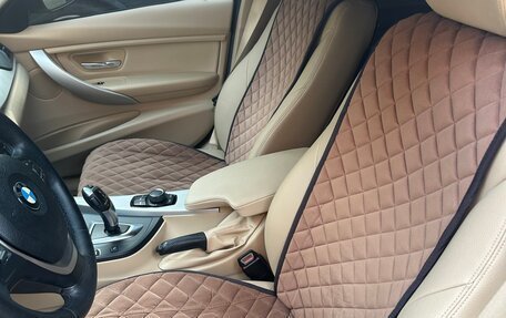BMW 3 серия, 2015 год, 2 400 000 рублей, 13 фотография