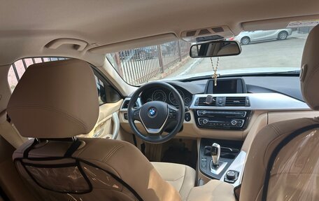 BMW 3 серия, 2015 год, 2 400 000 рублей, 16 фотография