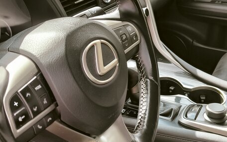 Lexus RX IV рестайлинг, 2018 год, 3 500 000 рублей, 13 фотография