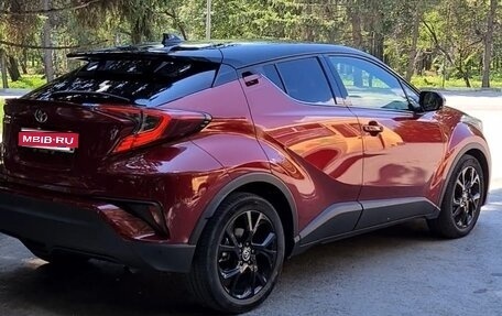 Toyota C-HR I рестайлинг, 2019 год, 2 030 000 рублей, 1 фотография