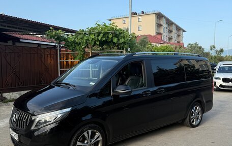 Mercedes-Benz V-Класс, 2016 год, 3 500 000 рублей, 3 фотография