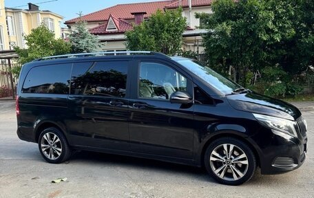 Mercedes-Benz V-Класс, 2016 год, 3 500 000 рублей, 5 фотография