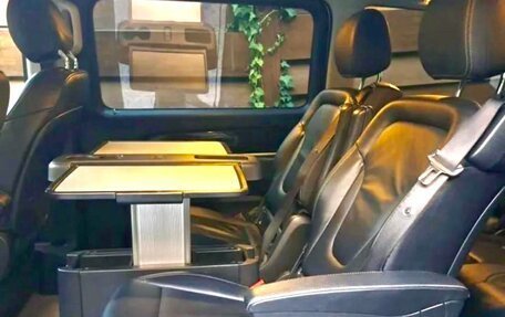 Mercedes-Benz V-Класс, 2016 год, 3 500 000 рублей, 18 фотография