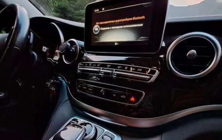 Mercedes-Benz V-Класс, 2016 год, 3 500 000 рублей, 20 фотография