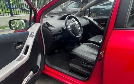 Toyota Yaris III рестайлинг, 2008 год, 700 000 рублей, 7 фотография