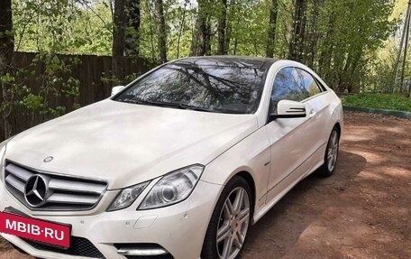Mercedes-Benz E-Класс, 2012 год, 1 890 000 рублей, 2 фотография