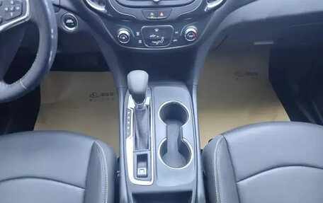 Chevrolet Equinox III, 2022 год, 1 900 000 рублей, 7 фотография