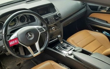 Mercedes-Benz E-Класс, 2012 год, 1 890 000 рублей, 16 фотография