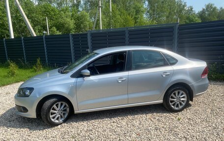 Volkswagen Polo VI (EU Market), 2013 год, 990 000 рублей, 3 фотография