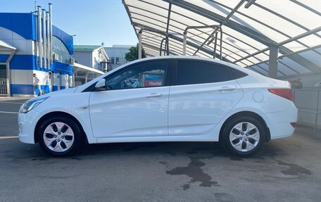 Hyundai Solaris II рестайлинг, 2015 год, 830 000 рублей, 2 фотография