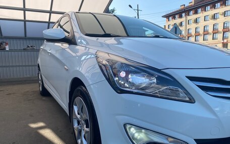 Hyundai Solaris II рестайлинг, 2015 год, 830 000 рублей, 4 фотография