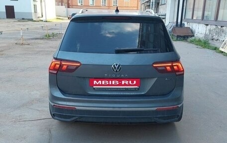 Volkswagen Tiguan II, 2021 год, 3 498 000 рублей, 5 фотография