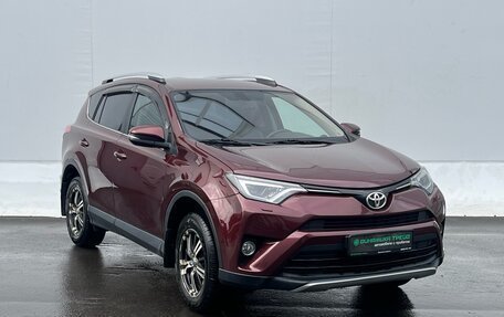 Toyota RAV4, 2018 год, 2 350 000 рублей, 3 фотография