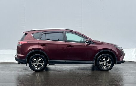 Toyota RAV4, 2018 год, 2 350 000 рублей, 4 фотография