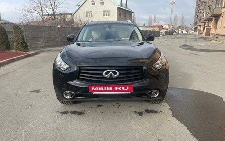 Infiniti FX II, 2008 год, 1 570 000 рублей, 3 фотография