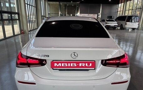 Mercedes-Benz A-Класс, 2022 год, 2 290 000 рублей, 2 фотография