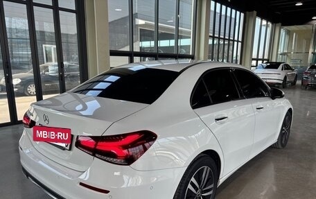 Mercedes-Benz A-Класс, 2022 год, 2 290 000 рублей, 4 фотография