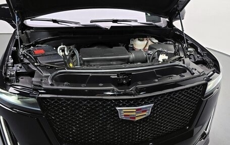 Cadillac Escalade V, 2024 год, 19 000 000 рублей, 6 фотография