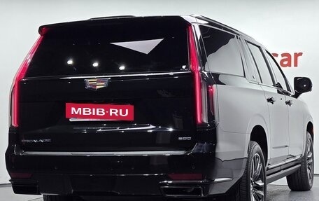Cadillac Escalade V, 2024 год, 19 000 000 рублей, 2 фотография