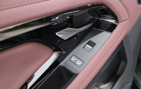 Land Rover Range Rover Evoque II, 2024 год, 6 290 000 рублей, 21 фотография