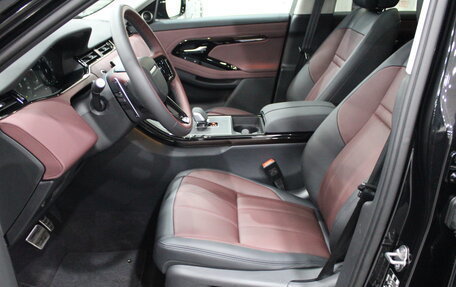 Land Rover Range Rover Evoque II, 2024 год, 6 290 000 рублей, 8 фотография