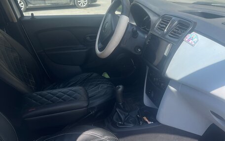 Renault Logan II, 2014 год, 550 000 рублей, 11 фотография