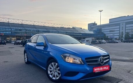 Mercedes-Benz A-Класс, 2015 год, 1 480 000 рублей, 7 фотография