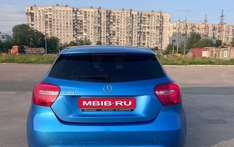 Mercedes-Benz A-Класс, 2015 год, 1 480 000 рублей, 4 фотография