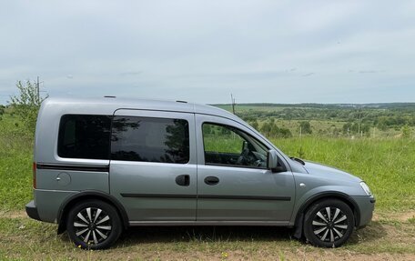 Opel Combo C, 2008 год, 650 000 рублей, 3 фотография