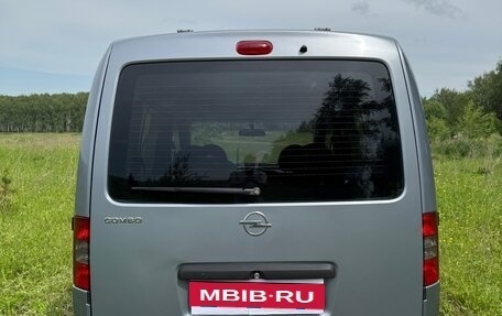 Opel Combo C, 2008 год, 650 000 рублей, 4 фотография
