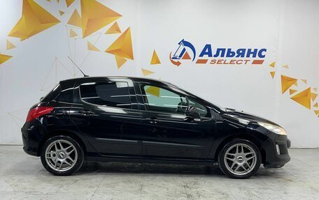 Peugeot 308 II, 2011 год, 565 000 рублей, 2 фотография