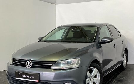 Volkswagen Jetta VI, 2011 год, 849 000 рублей, 3 фотография
