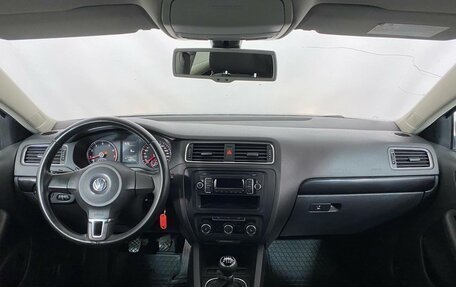 Volkswagen Jetta VI, 2011 год, 849 000 рублей, 7 фотография