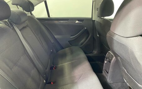 Volkswagen Jetta VI, 2011 год, 849 000 рублей, 12 фотография
