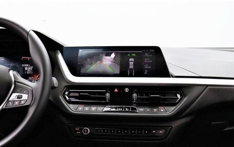 BMW 1 серия, 2021 год, 2 195 000 рублей, 13 фотография