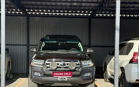 Toyota Land Cruiser 200, 2018 год, 11 000 000 рублей, 2 фотография
