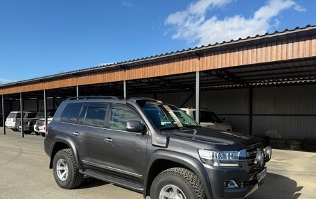 Toyota Land Cruiser 200, 2018 год, 11 000 000 рублей, 10 фотография