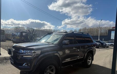 Toyota Land Cruiser 200, 2018 год, 11 000 000 рублей, 18 фотография