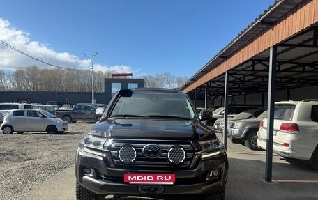 Toyota Land Cruiser 200, 2018 год, 11 000 000 рублей, 9 фотография