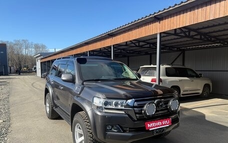 Toyota Land Cruiser 200, 2018 год, 11 000 000 рублей, 11 фотография