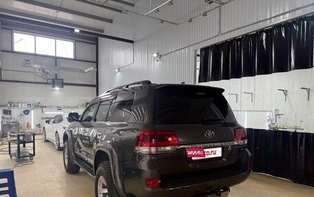 Toyota Land Cruiser 200, 2018 год, 11 000 000 рублей, 21 фотография